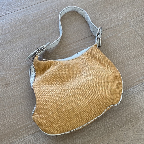 FENDI Oyster Selleria Lavorazione a Mano handbag. Straw/white leather!! - Picture 2 of 16